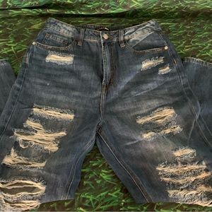 Fashion nova boyfriend jeans